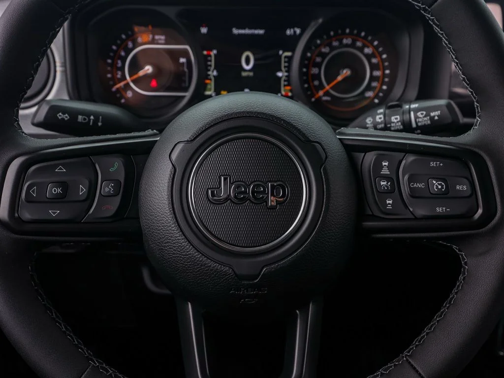 New 2026 Black Clear-Coat Exterior Paint Jeep Sport S image 24