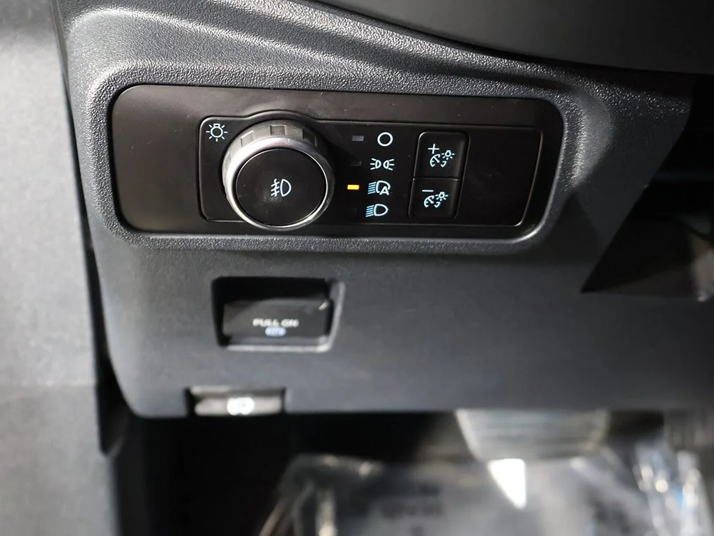 Used 2026 Beige Ford Badlands image 35