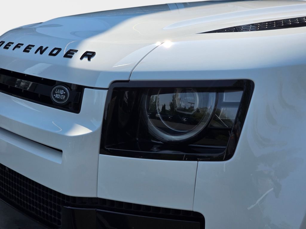 2026 Land Rover Defender X-Dynamic SE - Photo 33