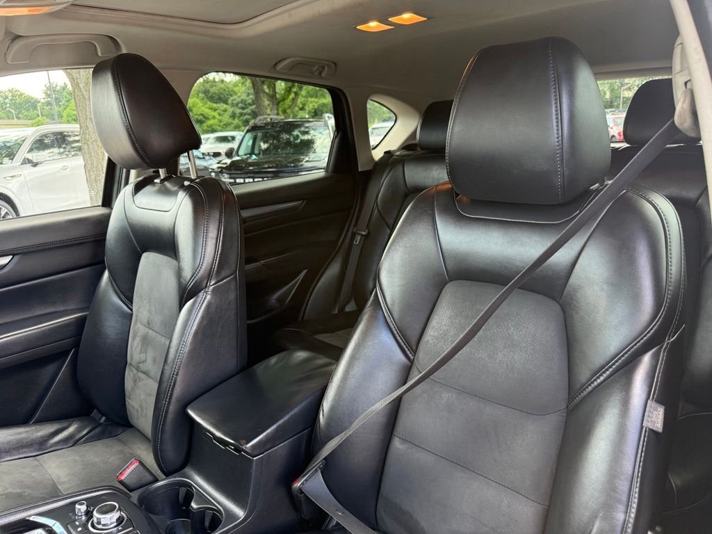 Used 2017 White Mazda Touring image 22