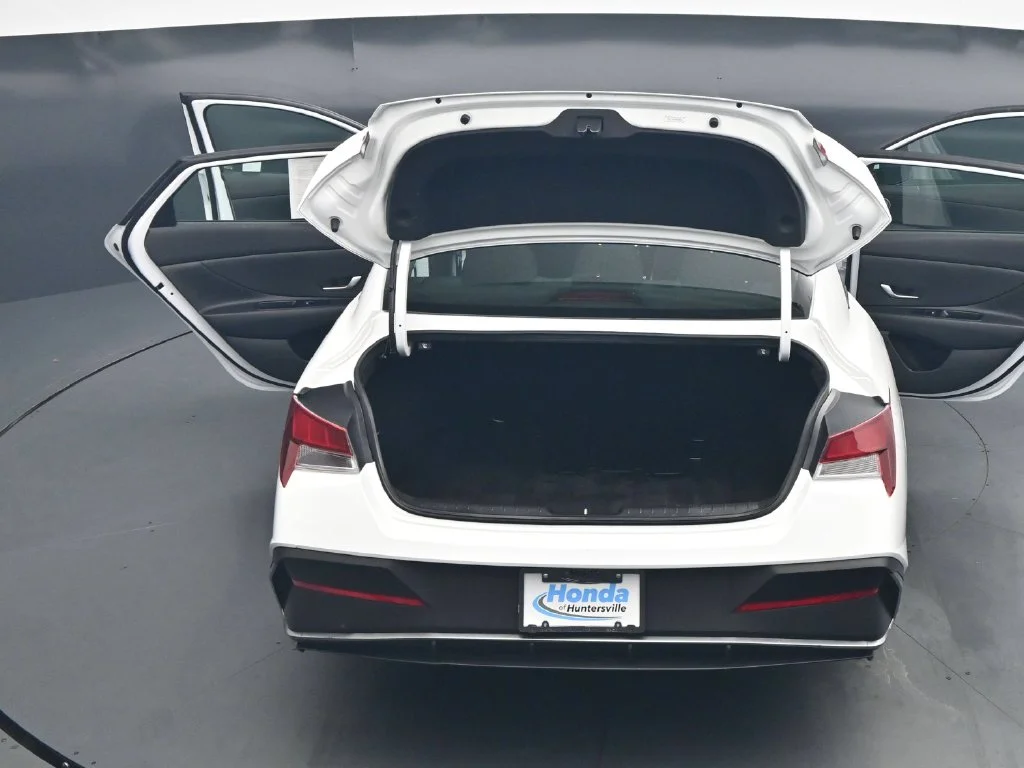 Used 2024 White Hyundai SE image 48