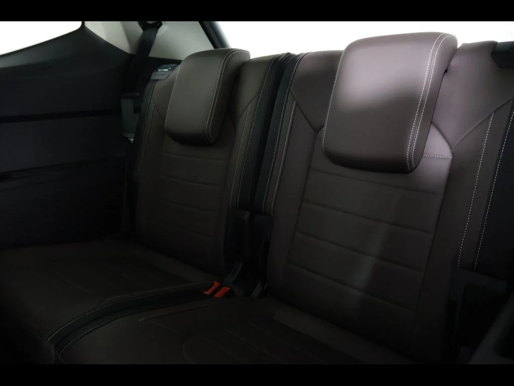 New 2026 Black Volkswagen 2.0T SEL image 11