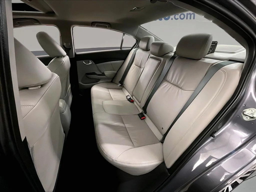 Used 2015 Gray Honda EX-L image 30