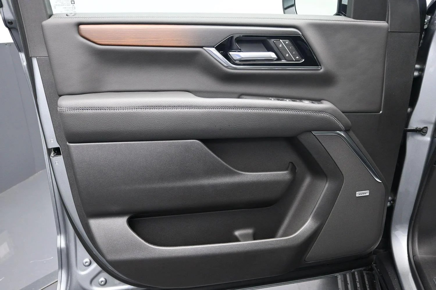2026 GMC Yukon XL Denali - Photo 25