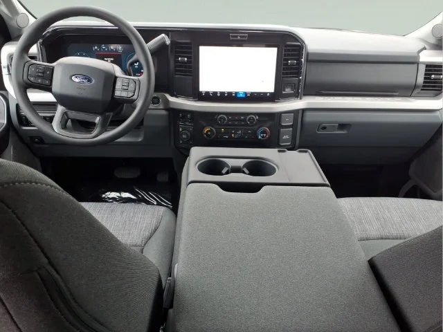 New 2027 Oxford White Ford F-250® XLT image 14