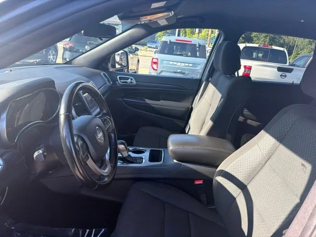 Used 2021 Gray Jeep Laredo E image 13