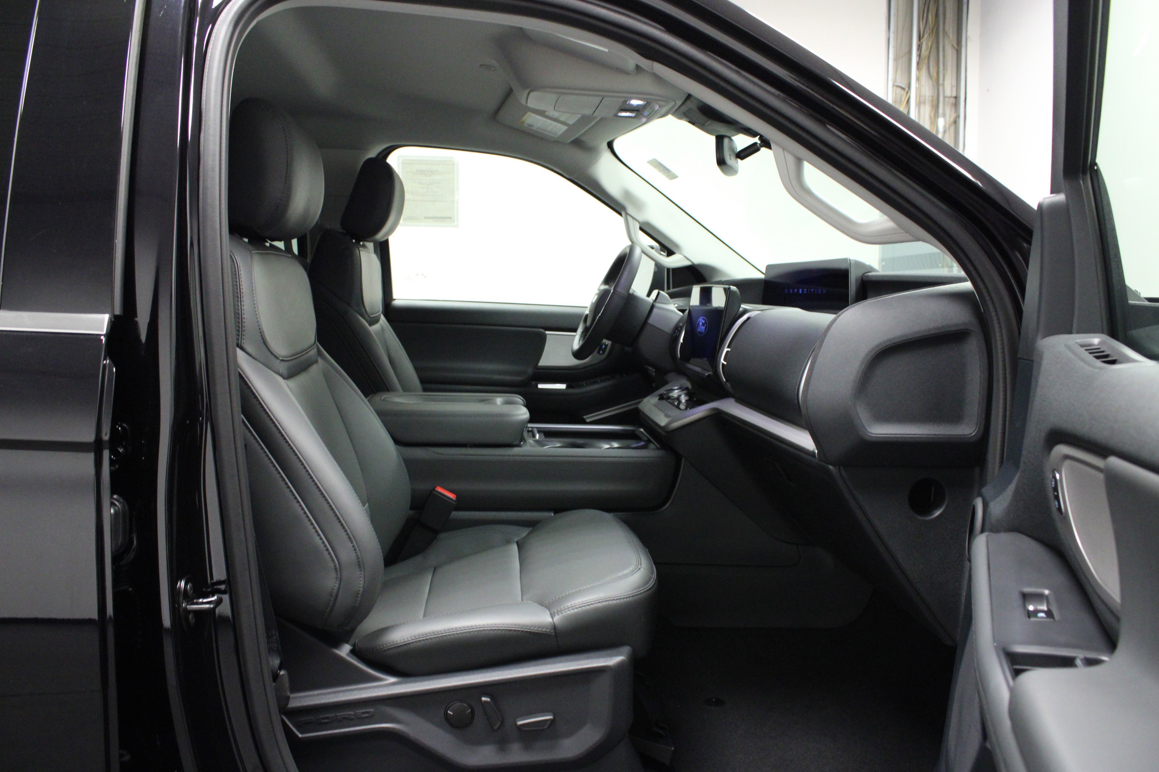 New 2026 Agate Black Metallic Ford Active image 17