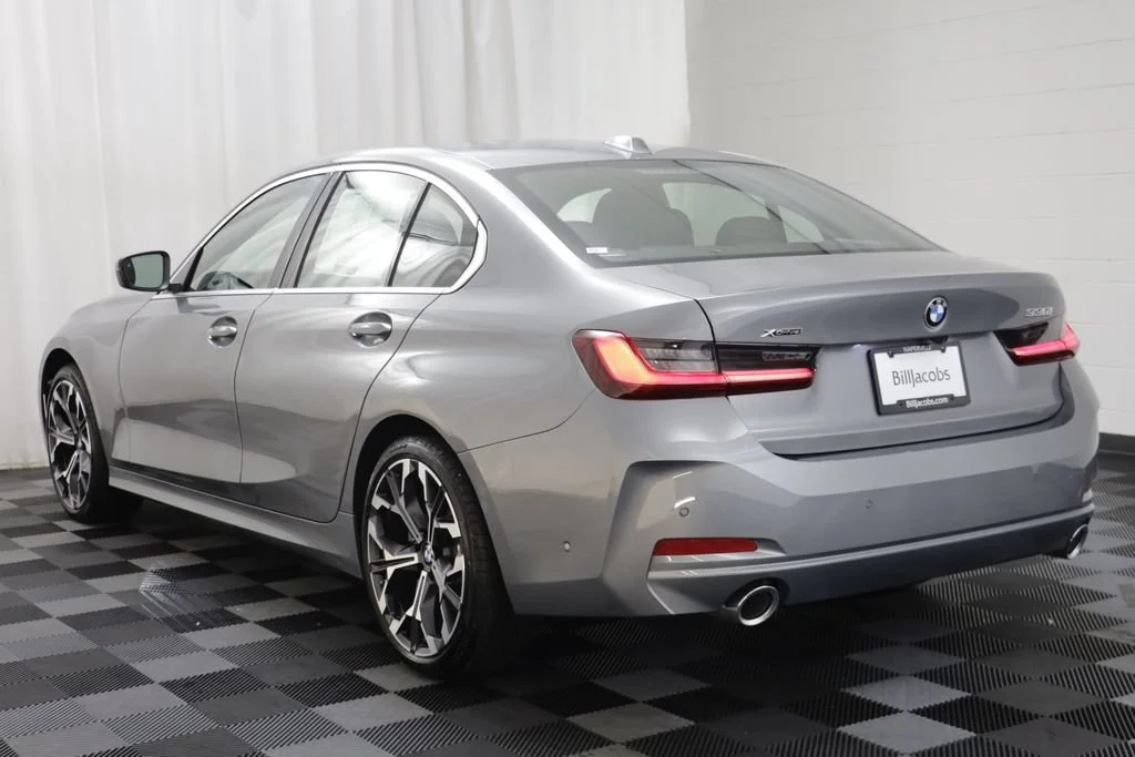 New 2026 SKYSCRAPER GREY BMW 330i NA xDrive image 15