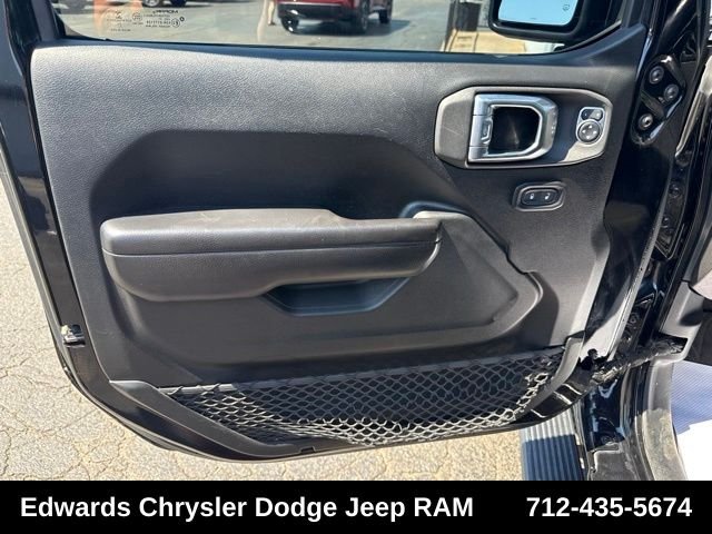 Used 2021 Black Jeep Sport image 14