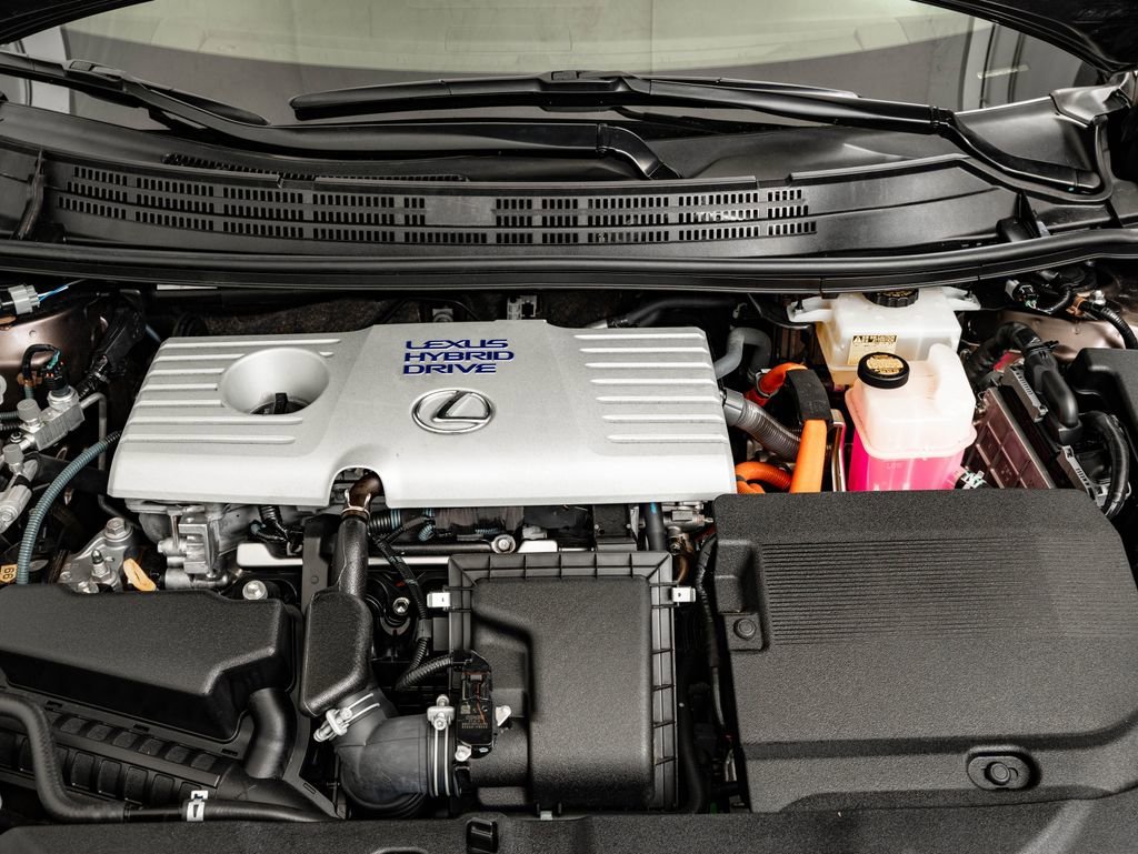 Used 2014 Pearl Lexus 200h image 46