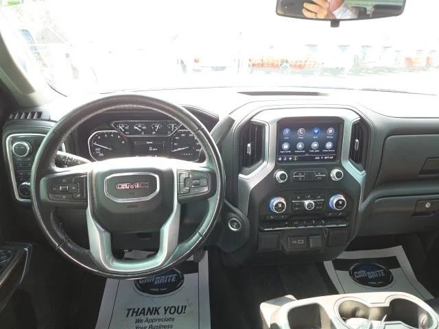 Used 2022 White GMC Elevation image 19
