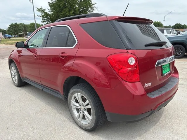 Used 2015 Red Chevrolet LT image 7