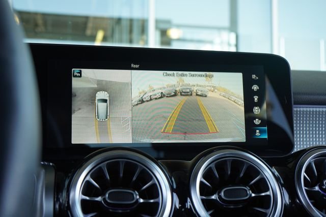 Used 2022 Gray Mercedes-Benz GLB 250 image 22