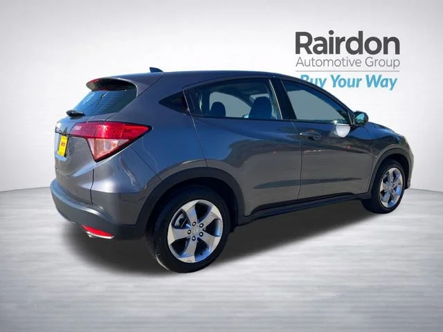 Used 2018 Modern Steel Metallic Honda LX image 7