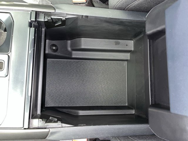 Used 2024 Avalanche Gray Ford XLT image 29
