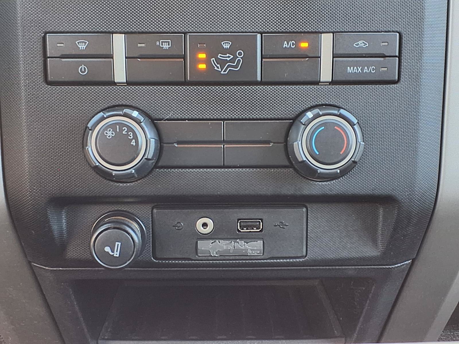 Used 2012 Oxford White Ford XL image 11