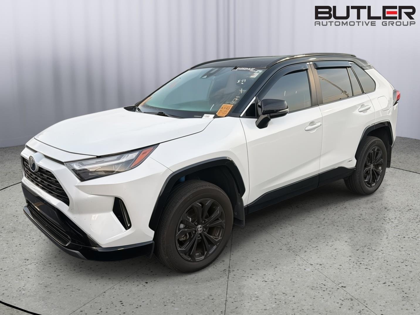 2024 Toyota RAV4 Hybrid XSE AWD's photo