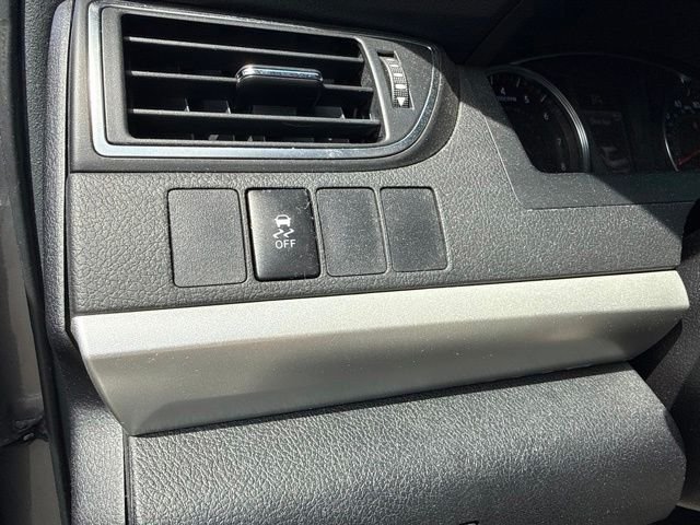 Used 2016 Gray Toyota SE image 17
