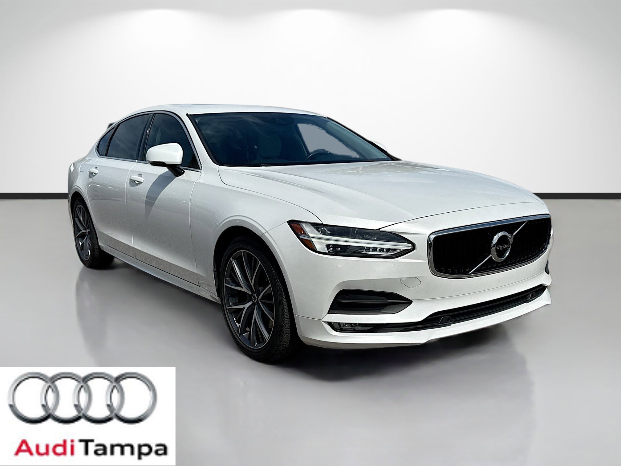 2020 Volvo S90