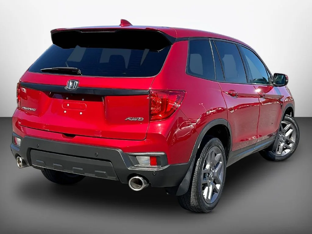 Used 2023  Honda EX-L image 6