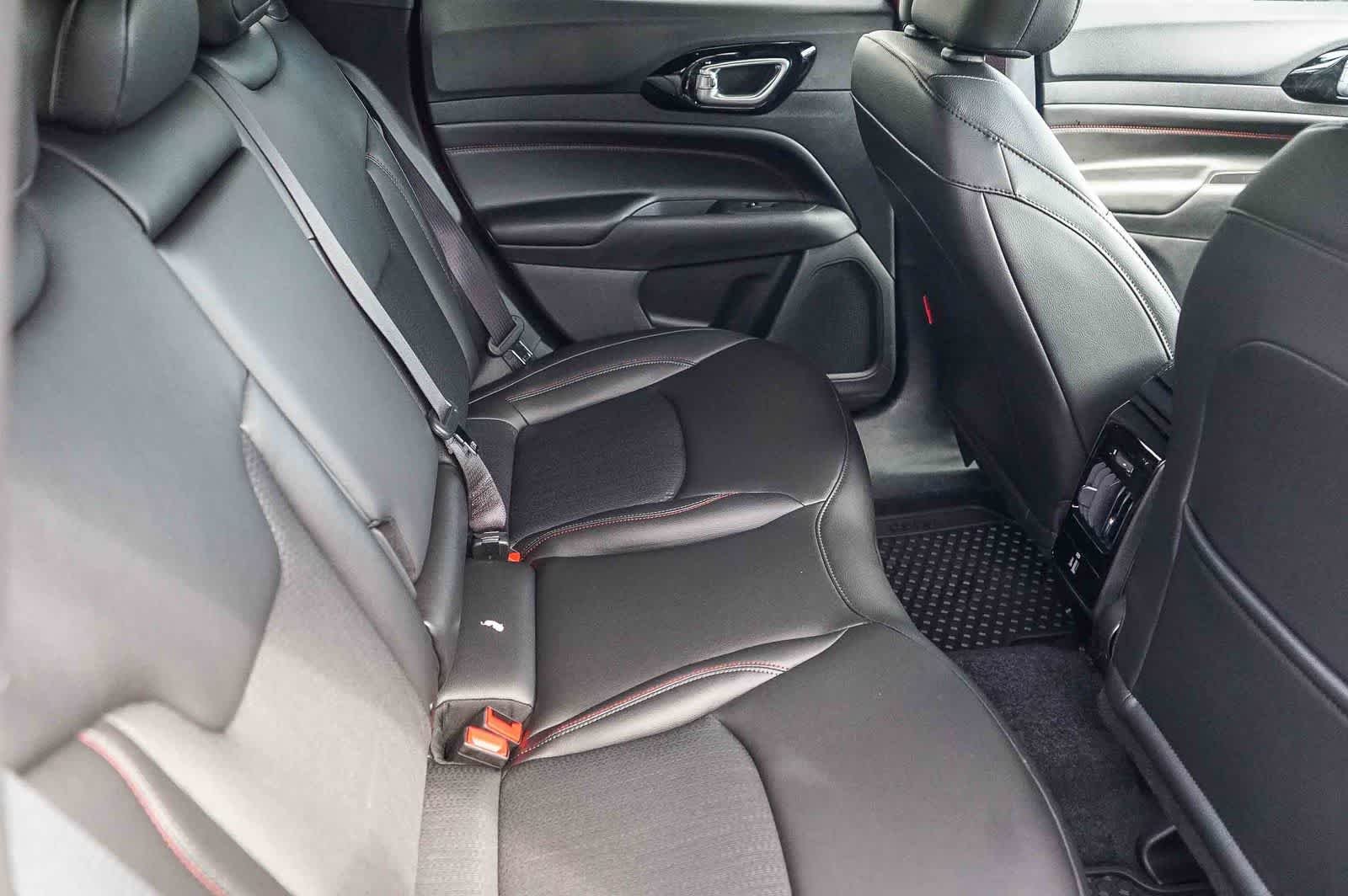 New 2026 Red Hot Pearl-Coat Exterior Paint Jeep Trailhawk image 18