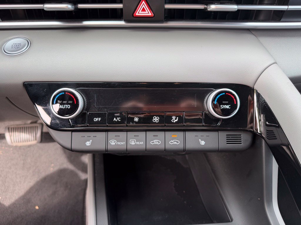 Used 2022 Phantom Black Hyundai Blue image 22