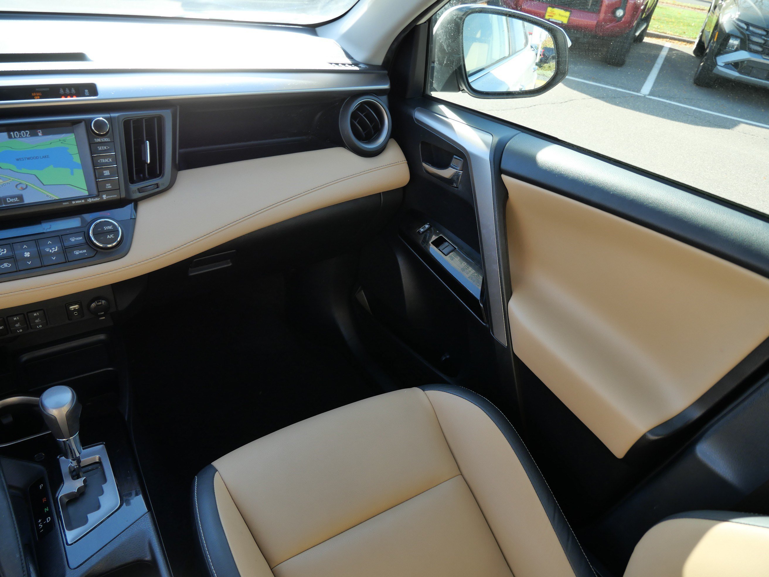 Certified Used 2018 Blizzard Pearl Toyota Hybrid Limited image 11