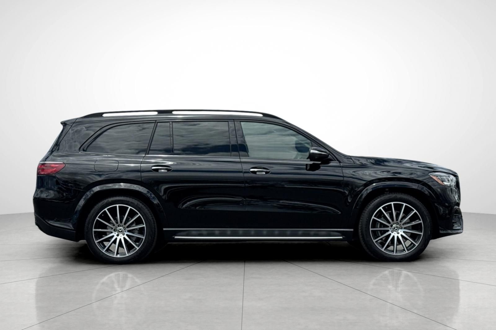 New 2026 Black Mercedes-Benz GLS 450 image 32