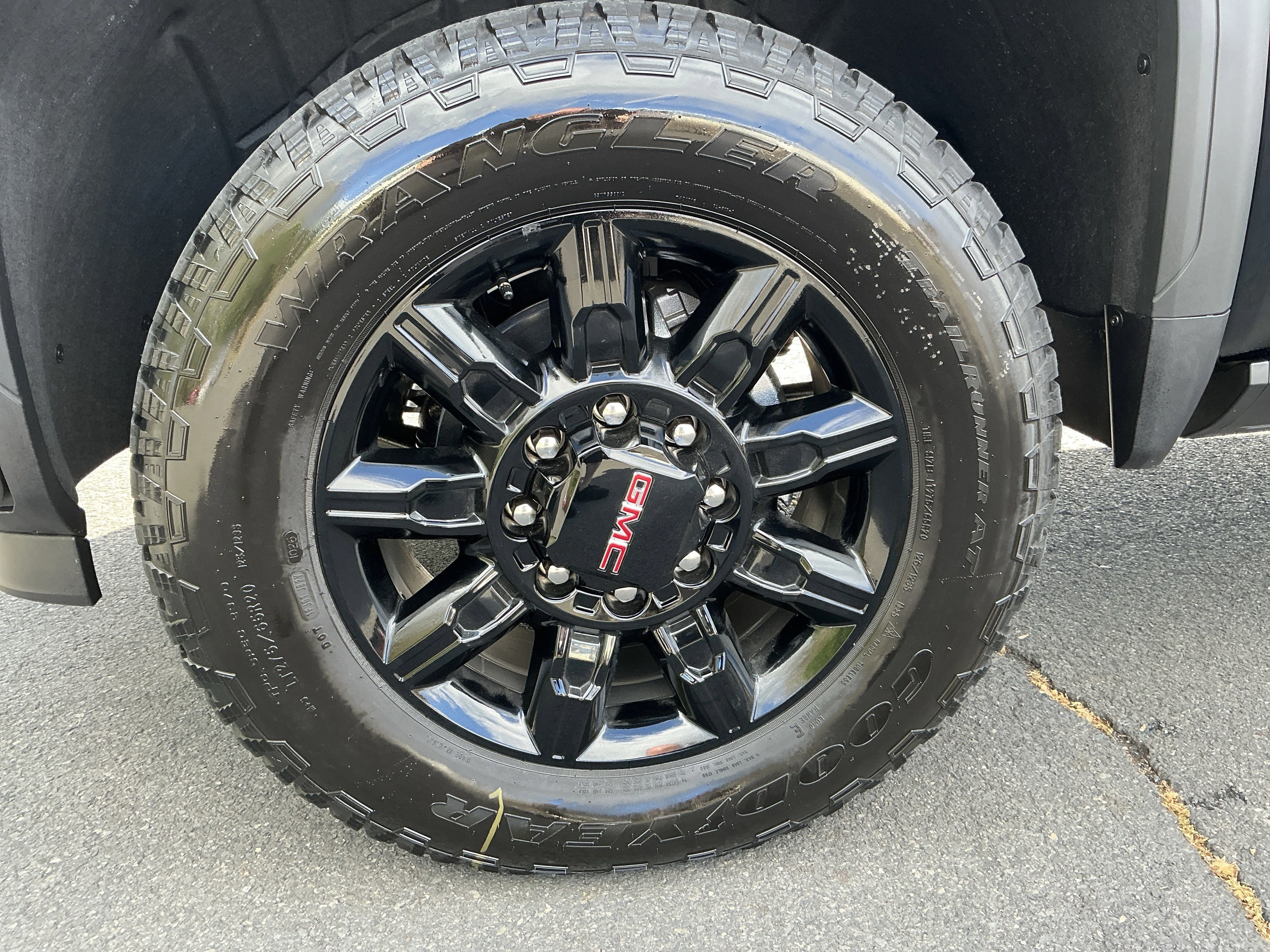 New 2026 Onyx Black GMC AT4 image 13