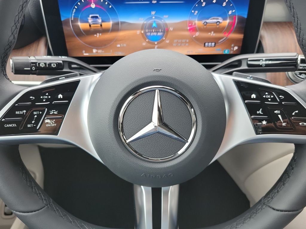 New 2027 Verde Silver Metallic Mercedes-Benz GLC 300 image 19