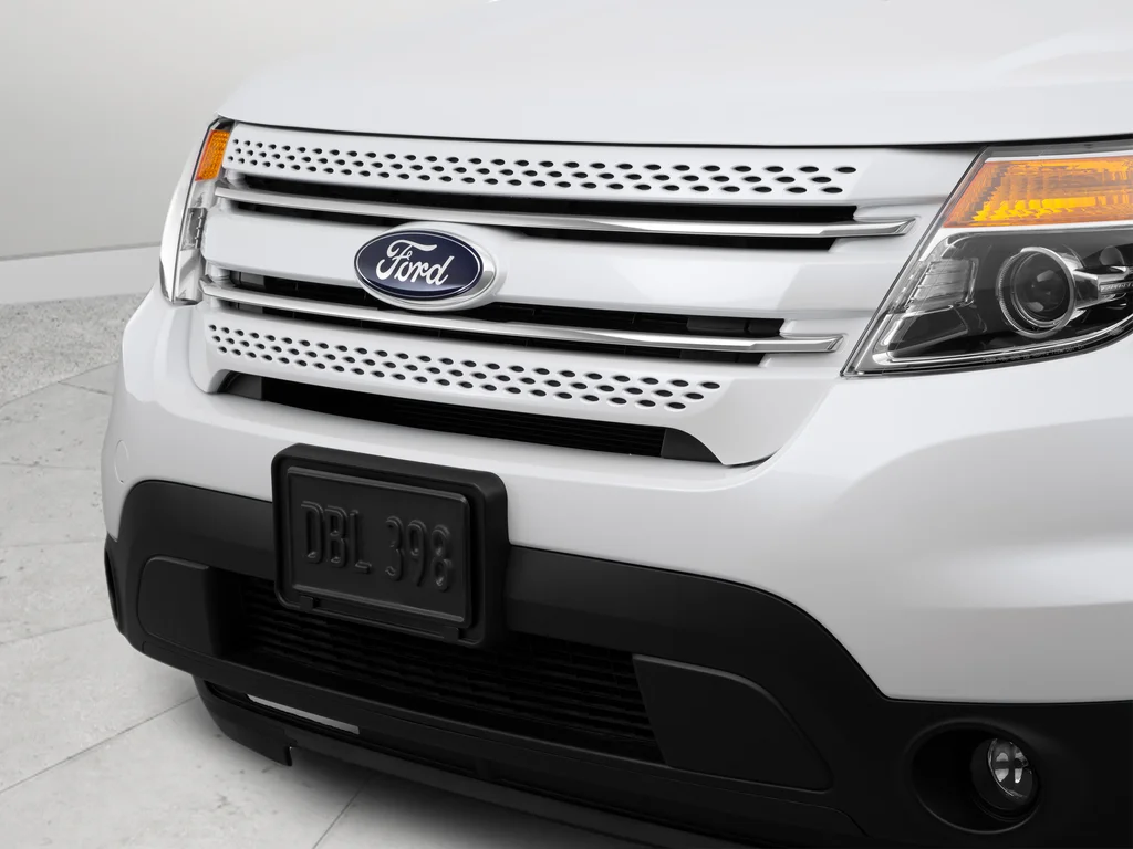 Used 2015 White Ford Limited image 67