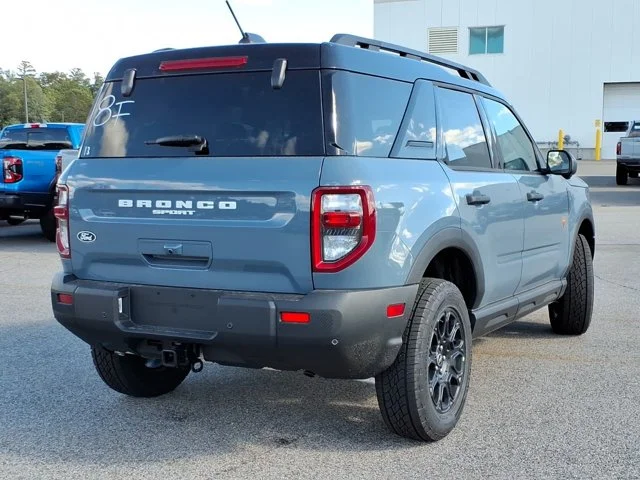 New 2026 Azure Gray Metallic Tri-Coat Ford Badlands image 24
