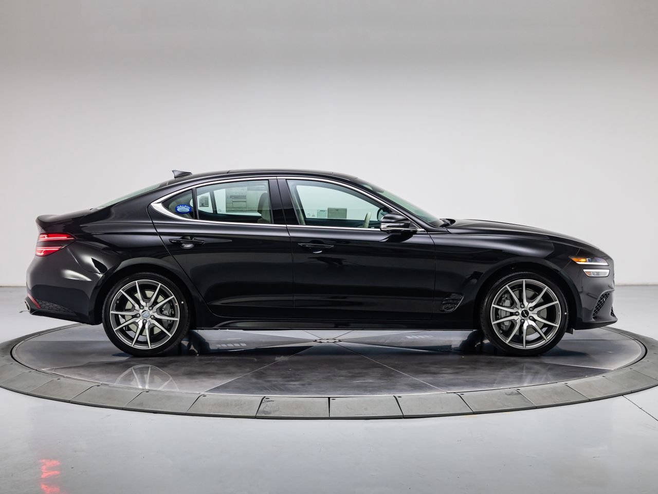 New 2026 Vik Black Genesis 2.5T PRESTIGE image 6