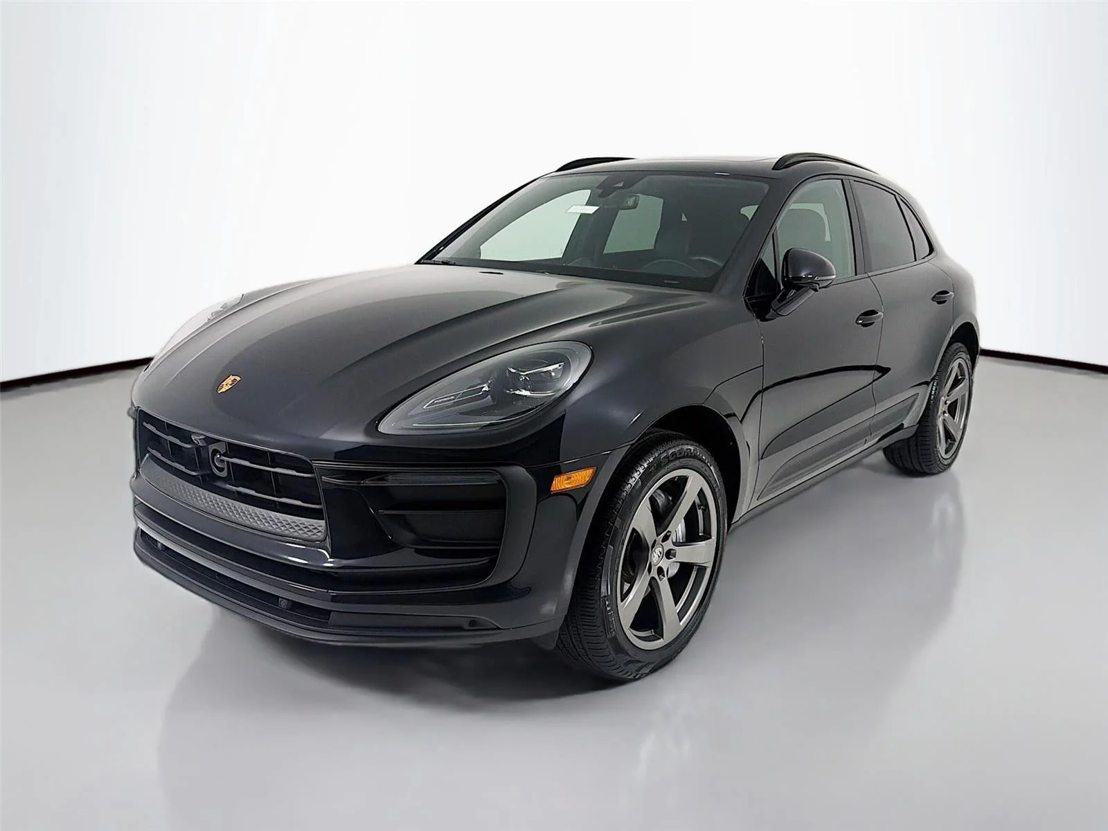 2025 Porsche Macan T