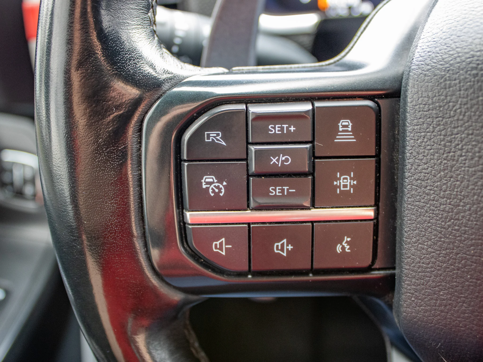 Used 2023 Rapid Red Metallic Tinted Clearcoat Ford Raptor image 32