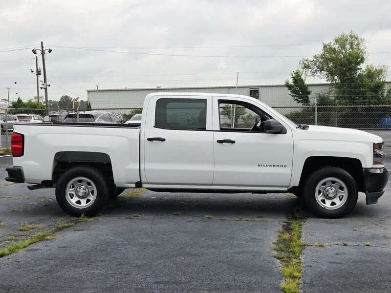 Used 2018 Summit White CHEVROLET WORK TRUCK image 6