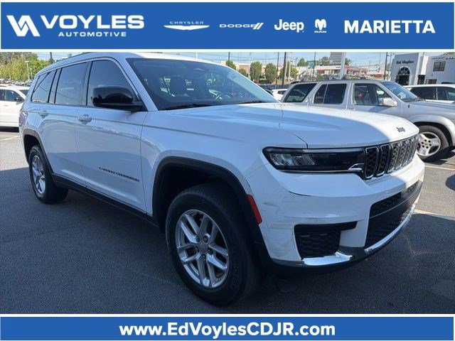 2022 Jeep Grand Cherokee L Laredo 4x4's photo