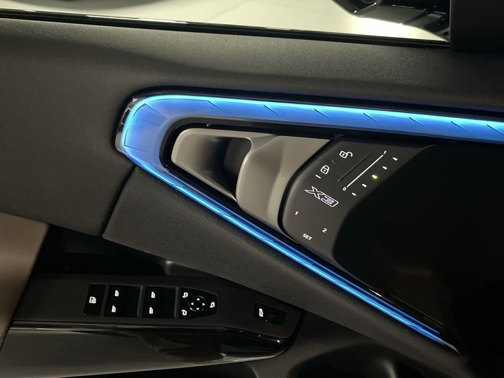 New 2026 Blue Metallic BMW 30 xDrive image 13