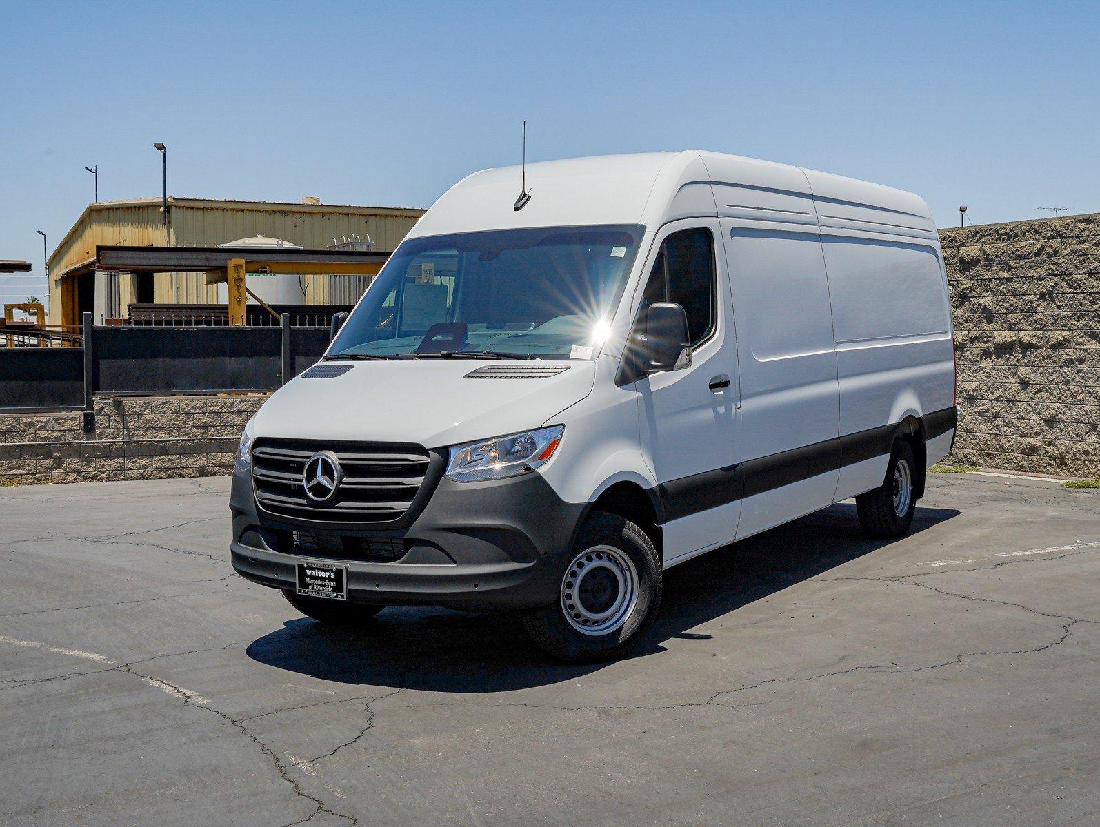 New 2026 Arctic White Mercedes-Benz 3500XD High Roof I4 Diesel HO 170 RWD image 1