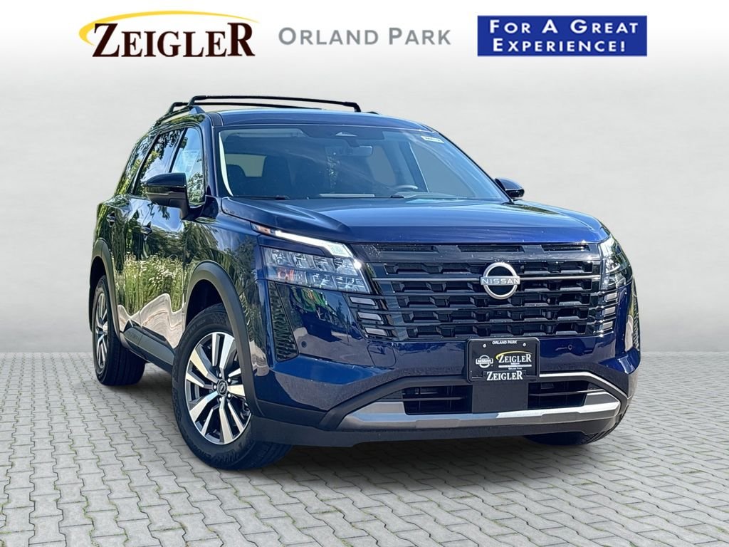 2026 Nissan Pathfinder SL 4WD's photo