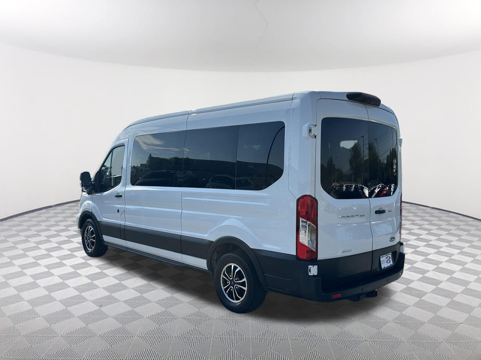 Used 2022 Oxford White Ford XLT image 7