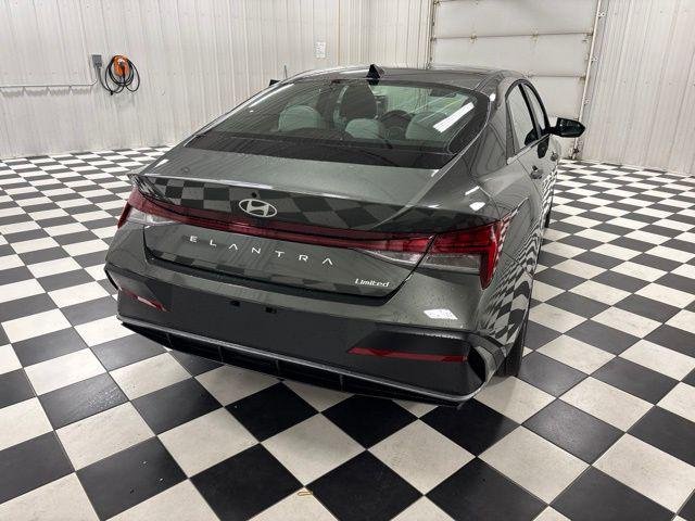 New 2026 Gray Hyundai Limited image 4