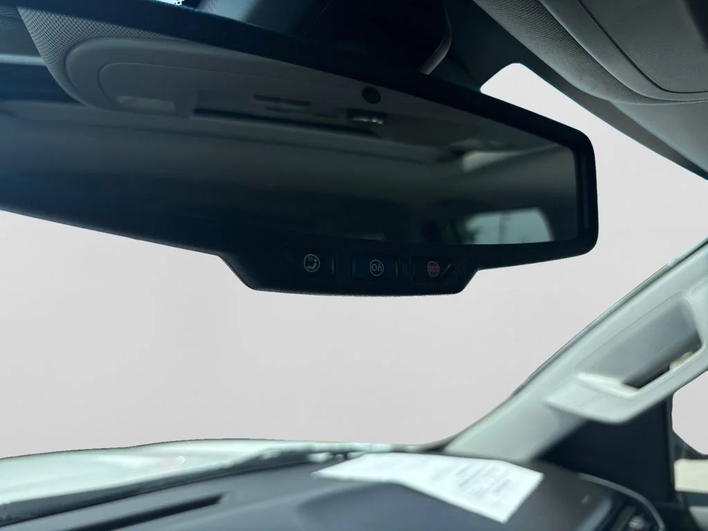 Used 2020 White GMC Denali image 33