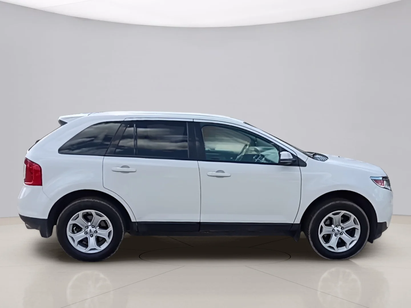 Used 2013 White Ford SEL FWD image 6