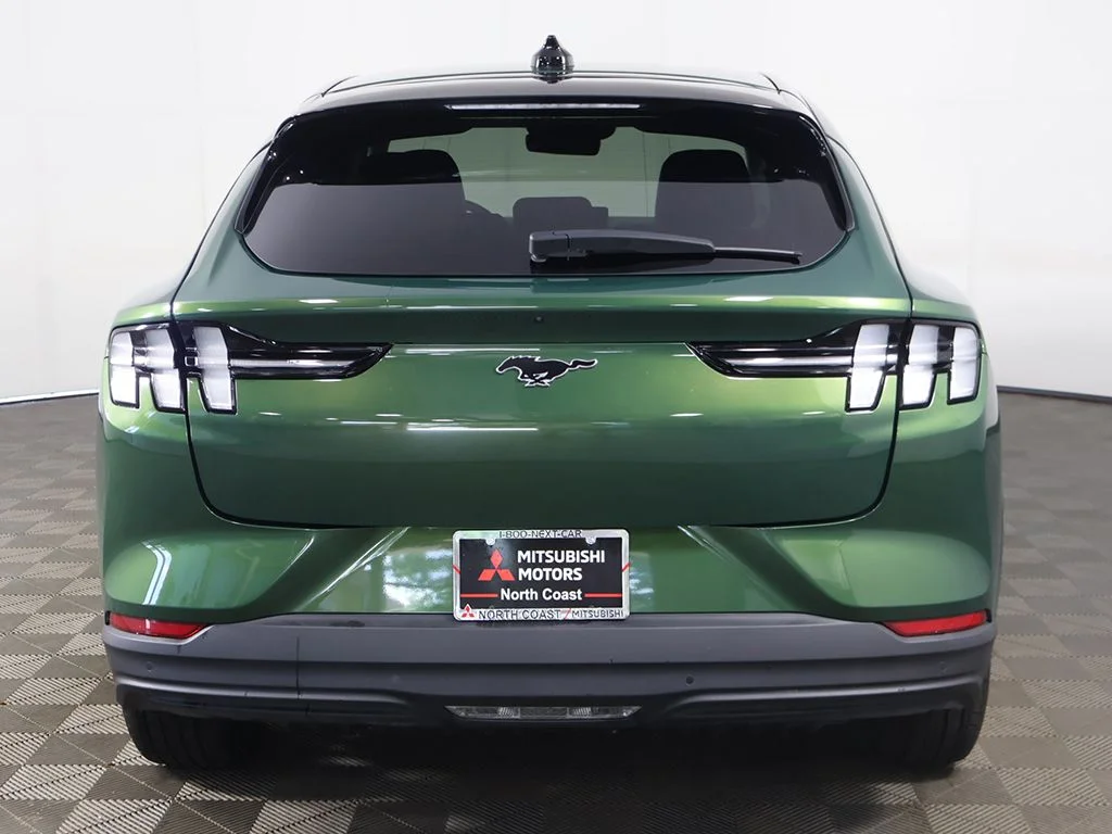 Used 2025 Green Metallic Ford Premium image 17