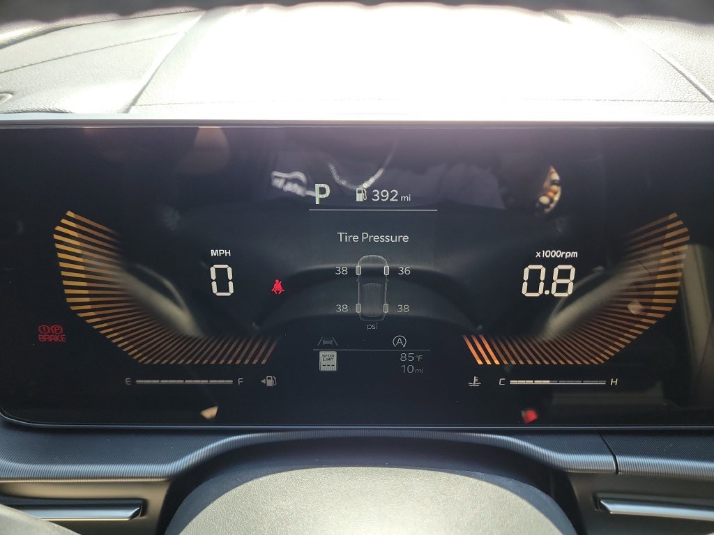New 2026 Glacial White Pearl Kia EX image 27
