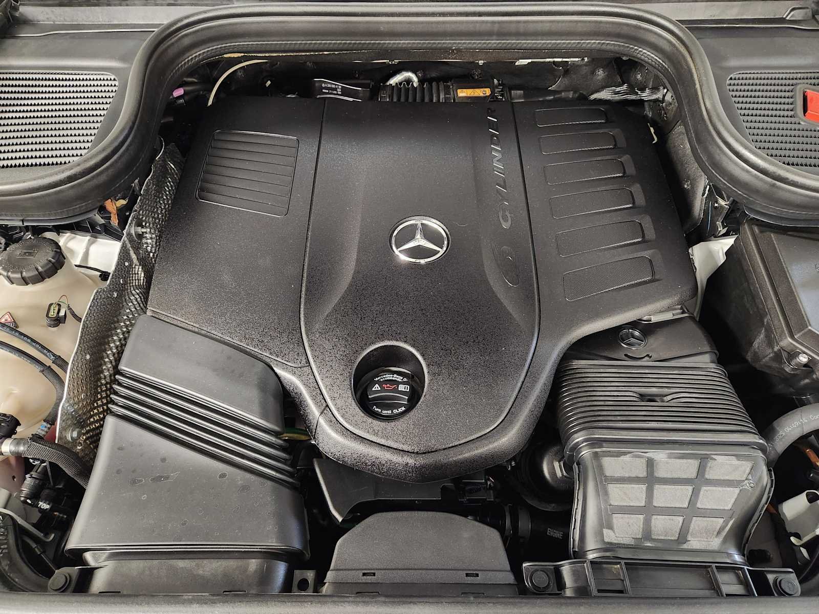 Used 2026 Polar White Mercedes-Benz GLS 450 image 32