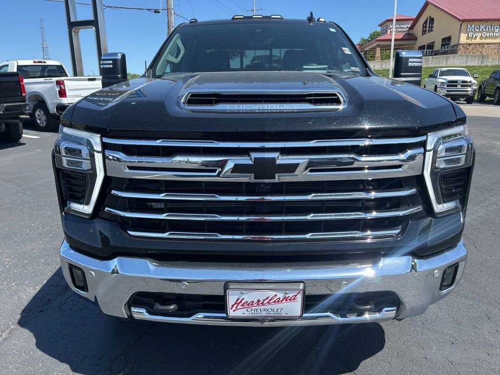 Used 2024 Chevrolet Silverado 2500HD LTZ with VIN 2GC4YPEY9R1111763 for sale in Kansas City