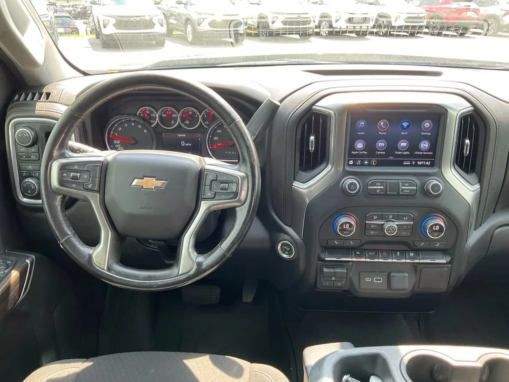 Used 2020 SATIN STEEL METALLIC Chevrolet LT image 17