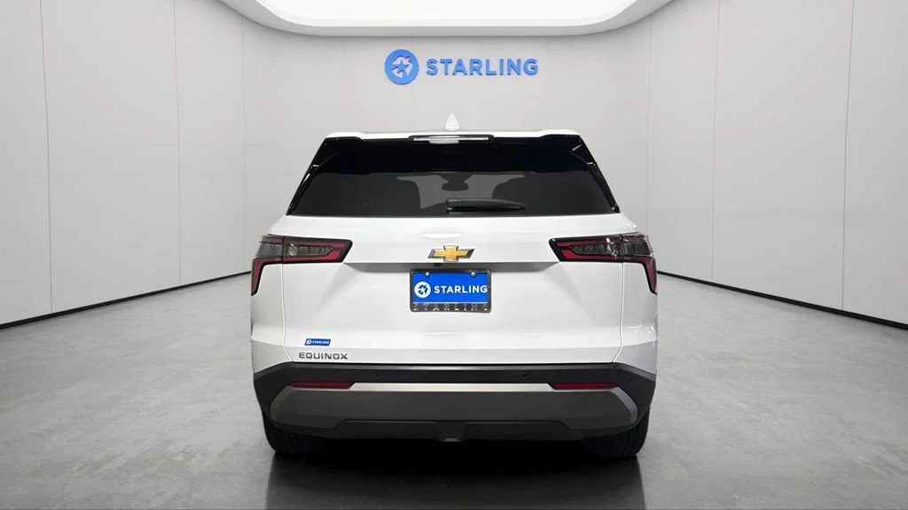 Used 2026 Summit White Chevrolet LT image 7
